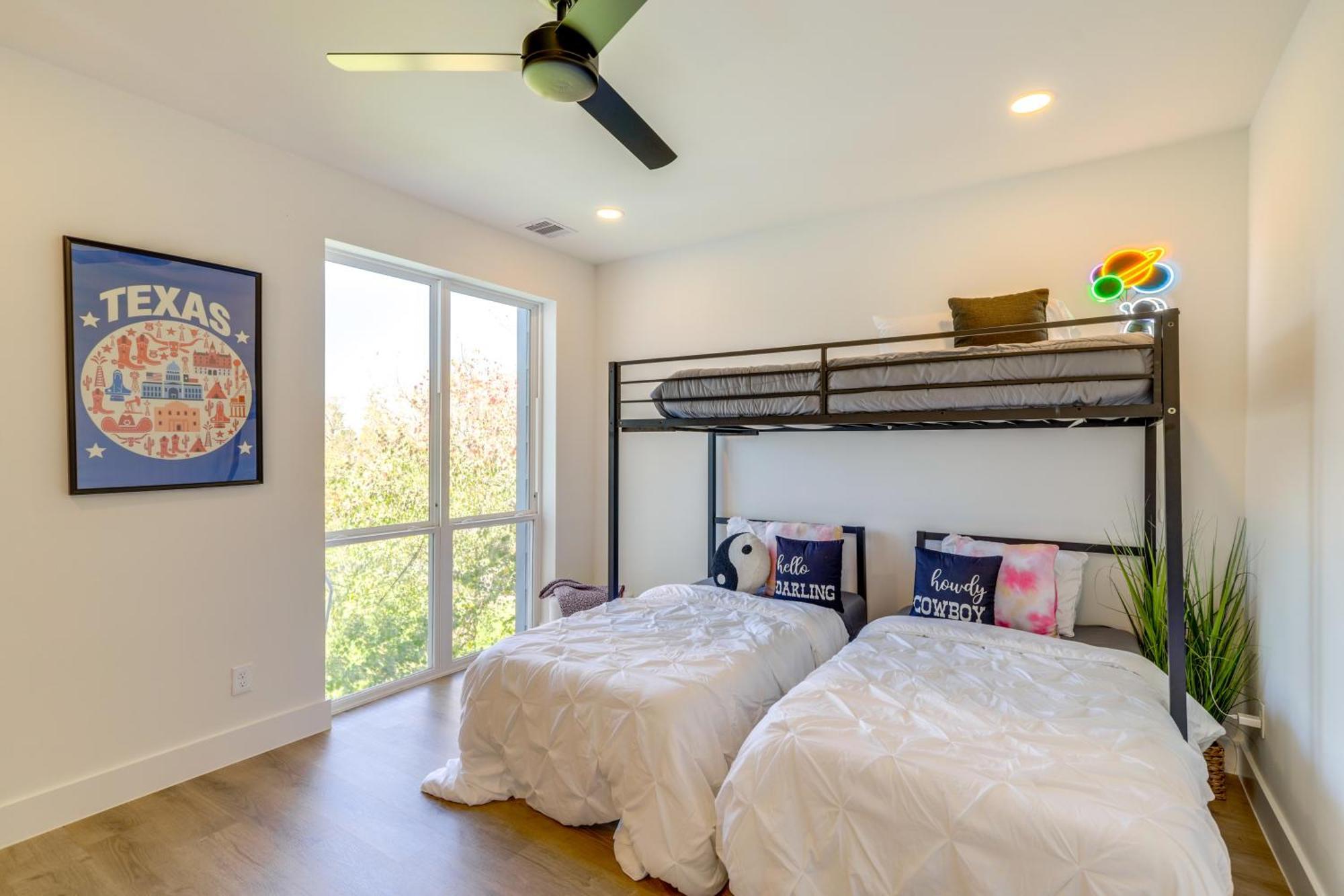 3 Mi To Dtwn Modern Townhome With Yard In ヒューストン エクステリア 写真