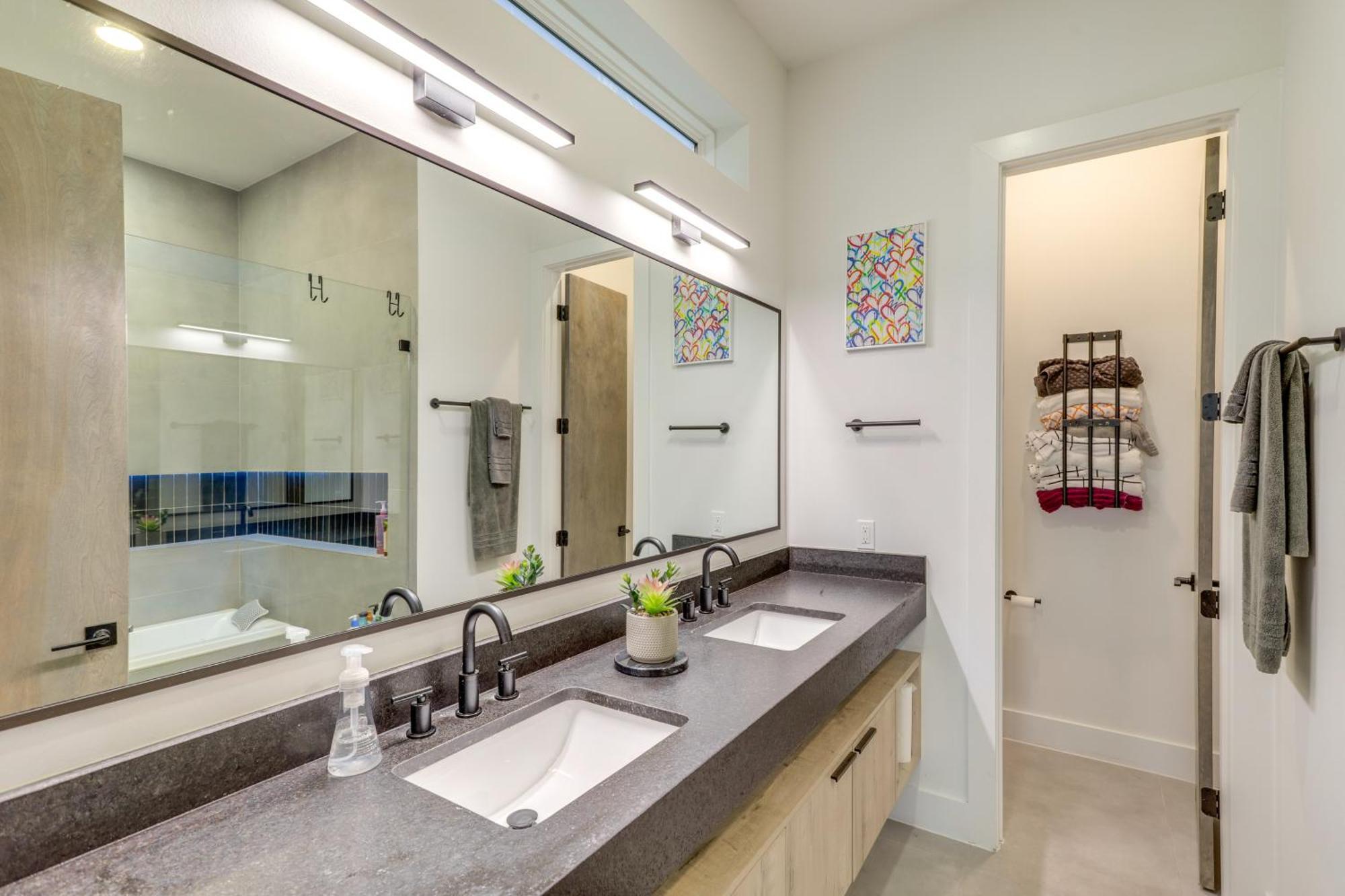 3 Mi To Dtwn Modern Townhome With Yard In ヒューストン エクステリア 写真